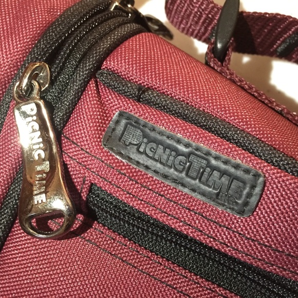 ▫️Picnic Time Insulated Wine/Picnic Tote - Picture 16 of 16